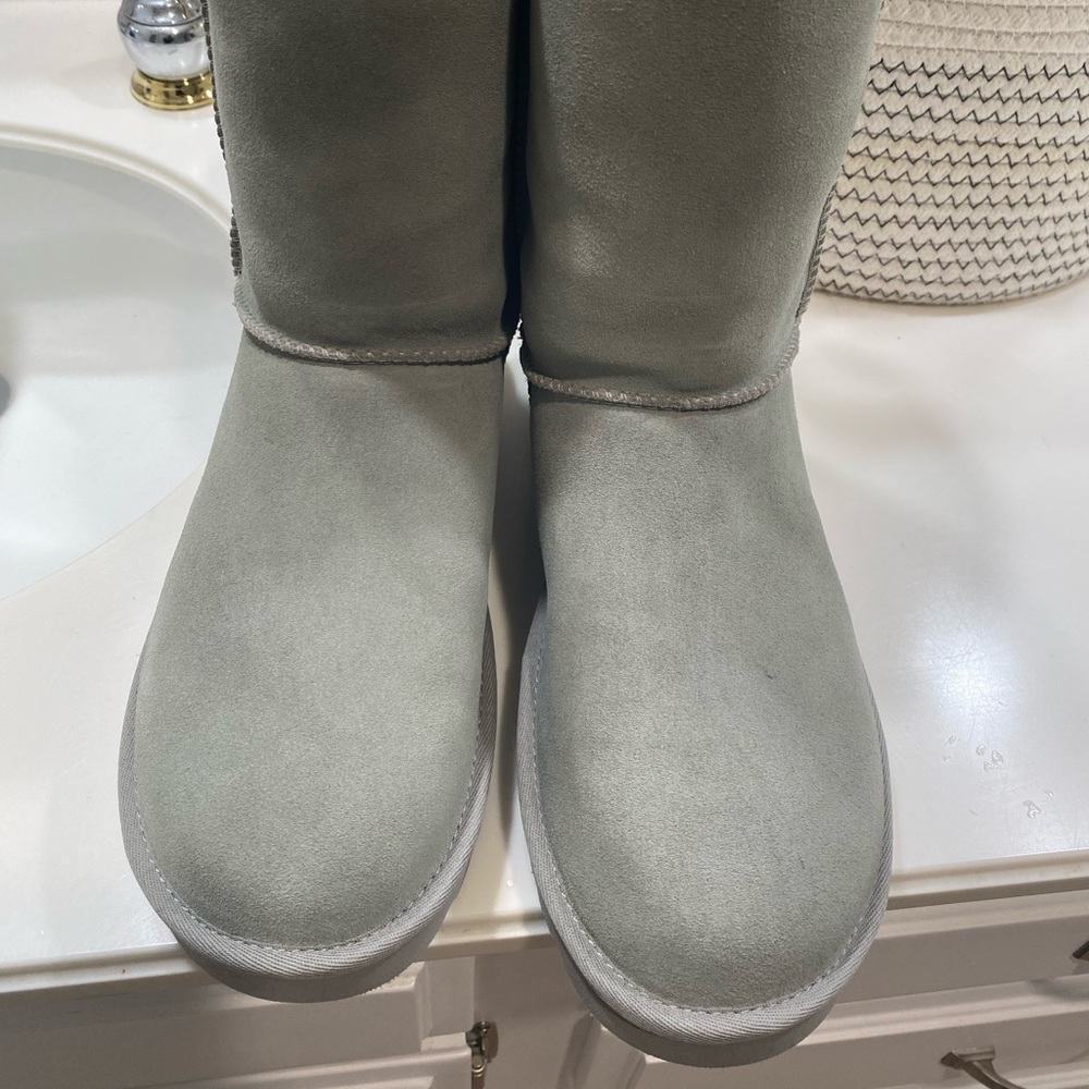 Ladies ugg boots with snakeskin design